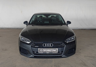 Подержанный автомобиль Audi A5 Coupe 2016 года (2 фото)