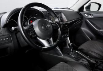 Подержанный автомобиль Mazda CX-5 2013 года (14 фото)