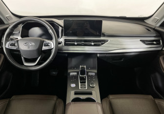 Подержанный автомобиль Chery Tiggo 8 Pro 2023 года (12 фото)