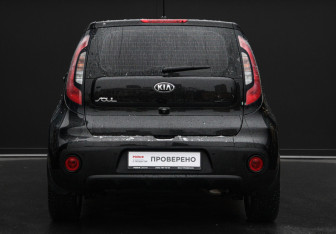 Подержанный автомобиль Kia Soul 2017 года (6 фото)