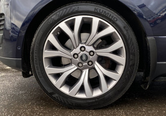 Подержанный автомобиль Land Rover Range Rover 2018 года (9 фото)