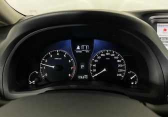 Подержанный автомобиль Lexus RX 2010 года (11 фото)
