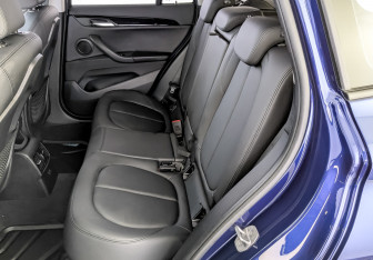 Подержанный автомобиль BMW X1 2018 года (12 фото)