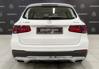 Подержанный автомобиль Mercedes-Benz GLC Coupe 2021 года (6 фото)