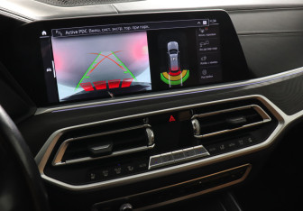 Подержанный автомобиль BMW X7 2019 года (16 фото)