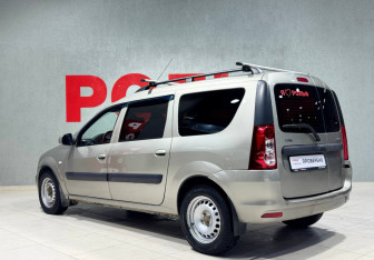 Подержанный автомобиль LADA (ВАЗ) Largus Wagon 2013 года (5 фото)