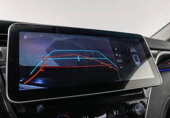 Подержанный автомобиль Toyota Camry Sedan 2019 года (14 фото)