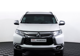 Подержанный автомобиль Mitsubishi Pajero Sport 2019 года (2 фото)