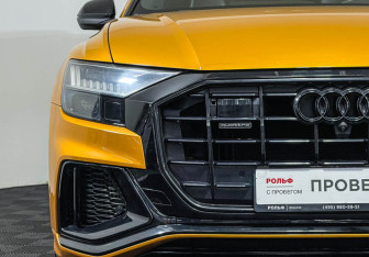 Подержанный автомобиль Audi Q8 2018 года (31 фото)