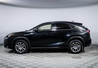 Подержанный автомобиль Lexus NX 2015 года (8 фото)