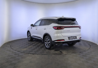 Подержанный автомобиль Chery Tiggo 7 Pro Max 2023 года (7 фото)