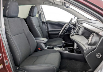 Подержанный автомобиль Toyota RAV4 2019 года (23 фото)