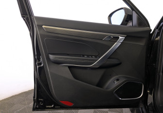 Подержанный автомобиль Geely Atlas Pro 2023 года (19 фото)