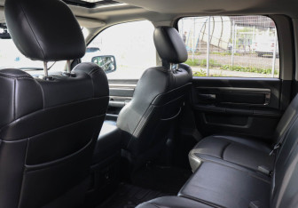 Подержанный автомобиль Dodge RAM 2013 года (8 фото)