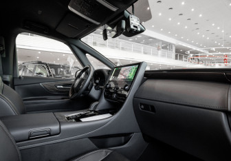 Новый Toyota Alphard 2024 (21 фото)