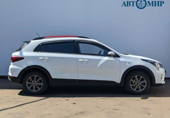 Подержанный автомобиль Kia Rio Hatchback 2021 года (4 фото)
