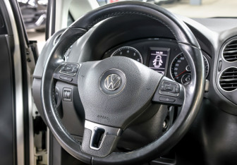 Подержанный автомобиль Volkswagen Golf Plus 2012 года (16 фото)