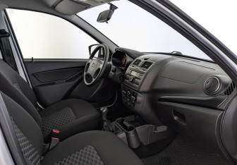 Подержанный автомобиль LADA (ВАЗ) Granta Sedan 2023 года (13 фото)