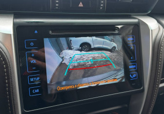 Подержанный автомобиль Toyota Fortuner 2018 года (13 фото)