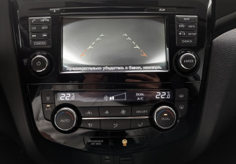 Подержанный автомобиль Nissan Qashqai 2014 года (26 фото)