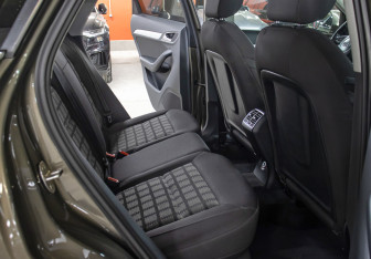 Подержанный автомобиль Audi Q3 2016 года (13 фото)