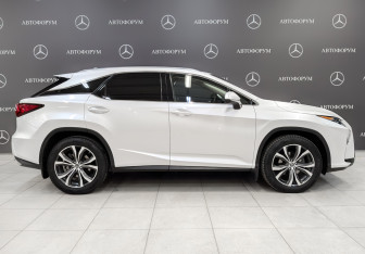 Подержанный автомобиль Lexus RX 2018 года (4 фото)