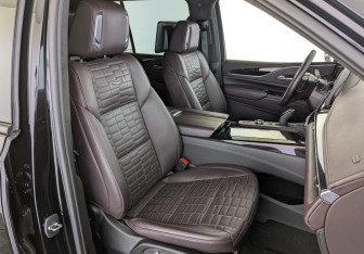 Подержанный автомобиль Cadillac Escalade Suv 2023 года (23 фото)