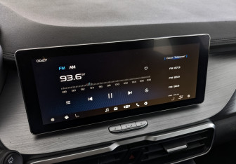 Подержанный автомобиль Geely Coolray 2022 года (26 фото)