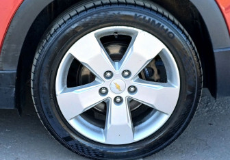 Подержанный автомобиль Chevrolet Orlando 2014 года (9 фото)