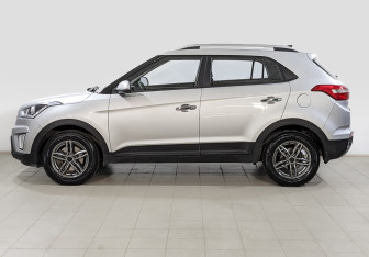 Подержанный автомобиль Hyundai Creta 2019 года (8 фото)
