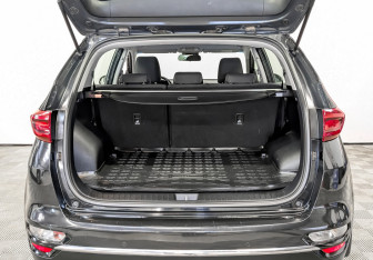 Подержанный автомобиль Kia Sportage 2020 года (10 фото)