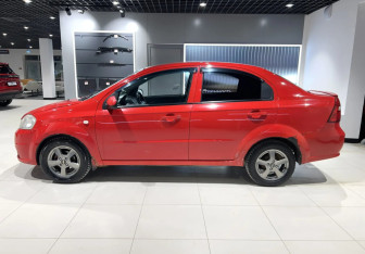 Подержанный автомобиль Chevrolet Aveo Sedan 2008 года (7 фото)