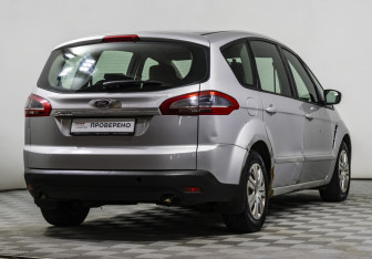 Подержанный автомобиль Ford S-MAX 2010 года (5 фото)