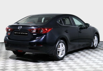 Подержанный автомобиль Mazda 3 Sedan 2017 года (5 фото)
