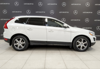 Подержанный автомобиль Volvo XC60 2013 года (4 фото)