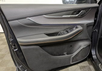 Подержанный автомобиль Exeed LX 2022 года (18 фото)