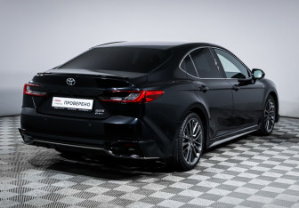 Подержанный автомобиль Toyota Camry Sedan 2024 года (5 фото)