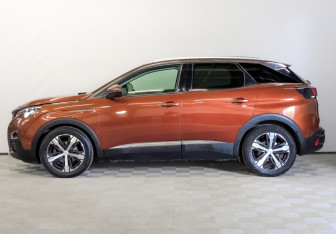 Подержанный автомобиль Peugeot 3008 2019 года (8 фото)