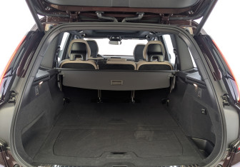 Новый Volvo XC90 2025 (8 фото)