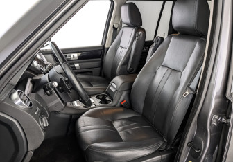 Подержанный автомобиль Land Rover Discovery 2016 года (20 фото)