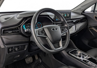 Подержанный автомобиль Москвич 3е 2023 года (15 фото)