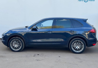 Подержанный автомобиль Porsche Cayenne 2013 года (5 фото)