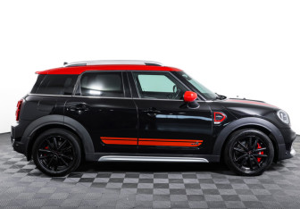 Подержанный автомобиль MINI Countryman 2021 года (4 фото)