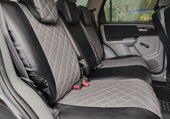 Подержанный автомобиль Suzuki SX4 Hatchback 2012 года (11 фото)