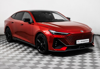 Подержанный автомобиль Changan UNI-V 2023 года (3 фото)
