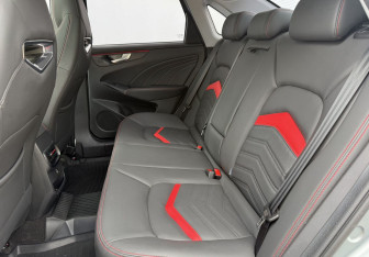 Подержанный автомобиль Kaiyi E5 2023 года (11 фото)