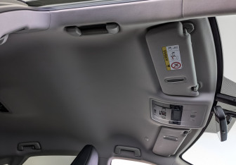 Подержанный автомобиль Lexus RX 2021 года (23 фото)