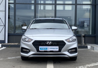 Подержанный автомобиль Hyundai Solaris Sedan 2017 года (2 фото)