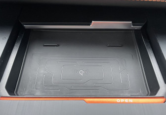 Подержанный автомобиль Changan UNI-K 2024 года (19 фото)