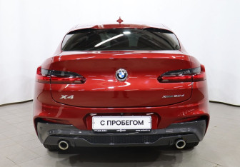 Подержанный автомобиль BMW X4 2019 года (5 фото)